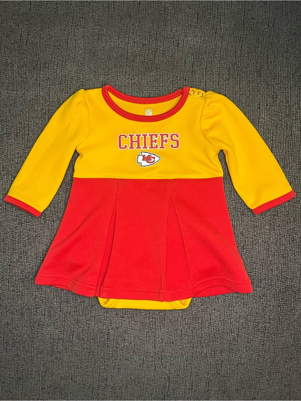 Kansas City Chiefs Infant Dress Bodysuit 3-6 Months KC Cheer